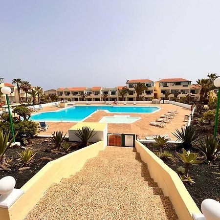 Puskas Apartman Costa De Antigua Exterior photo
