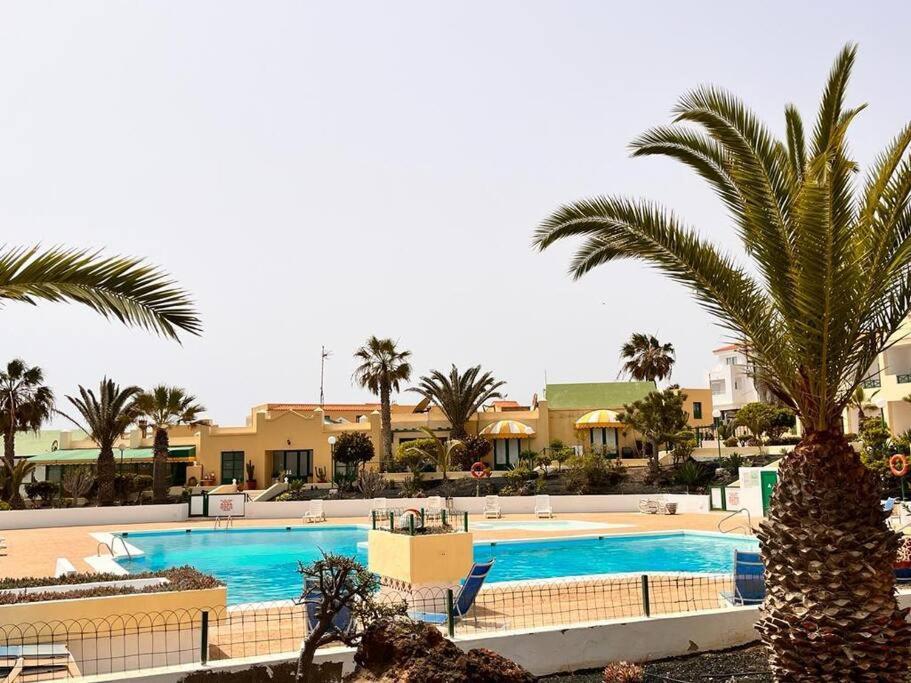 Puskas Apartman Costa De Antigua Exterior photo