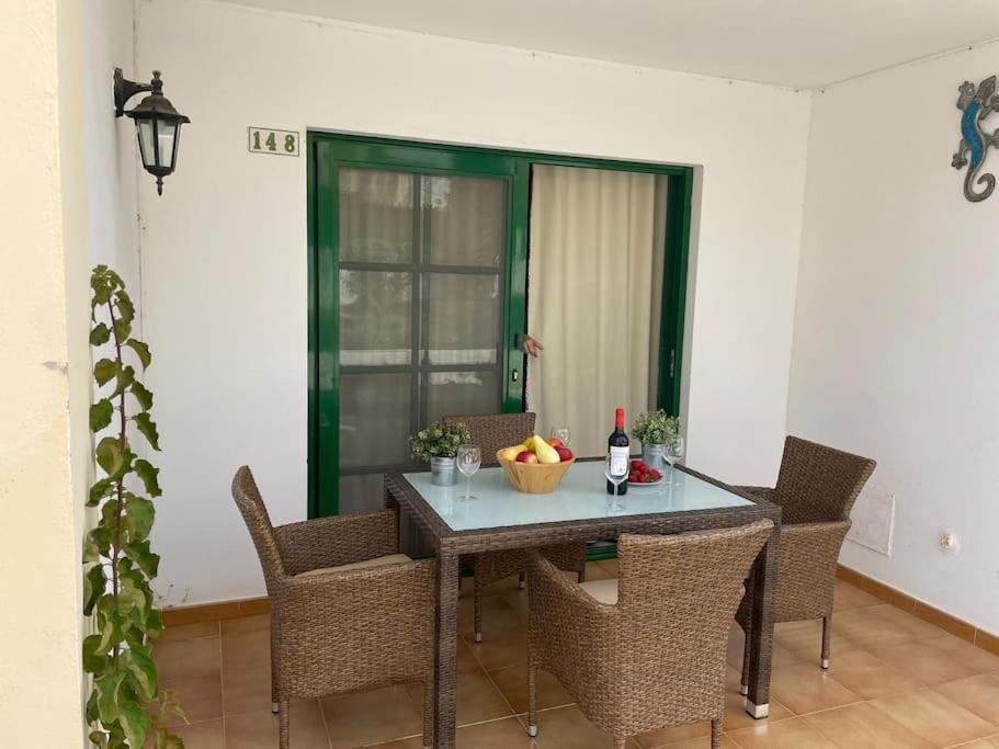 Puskas Apartman Costa De Antigua Exterior photo
